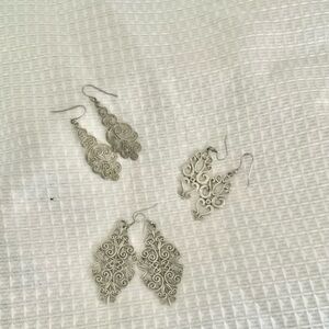 Silver Leaf Filigree Earrings Set